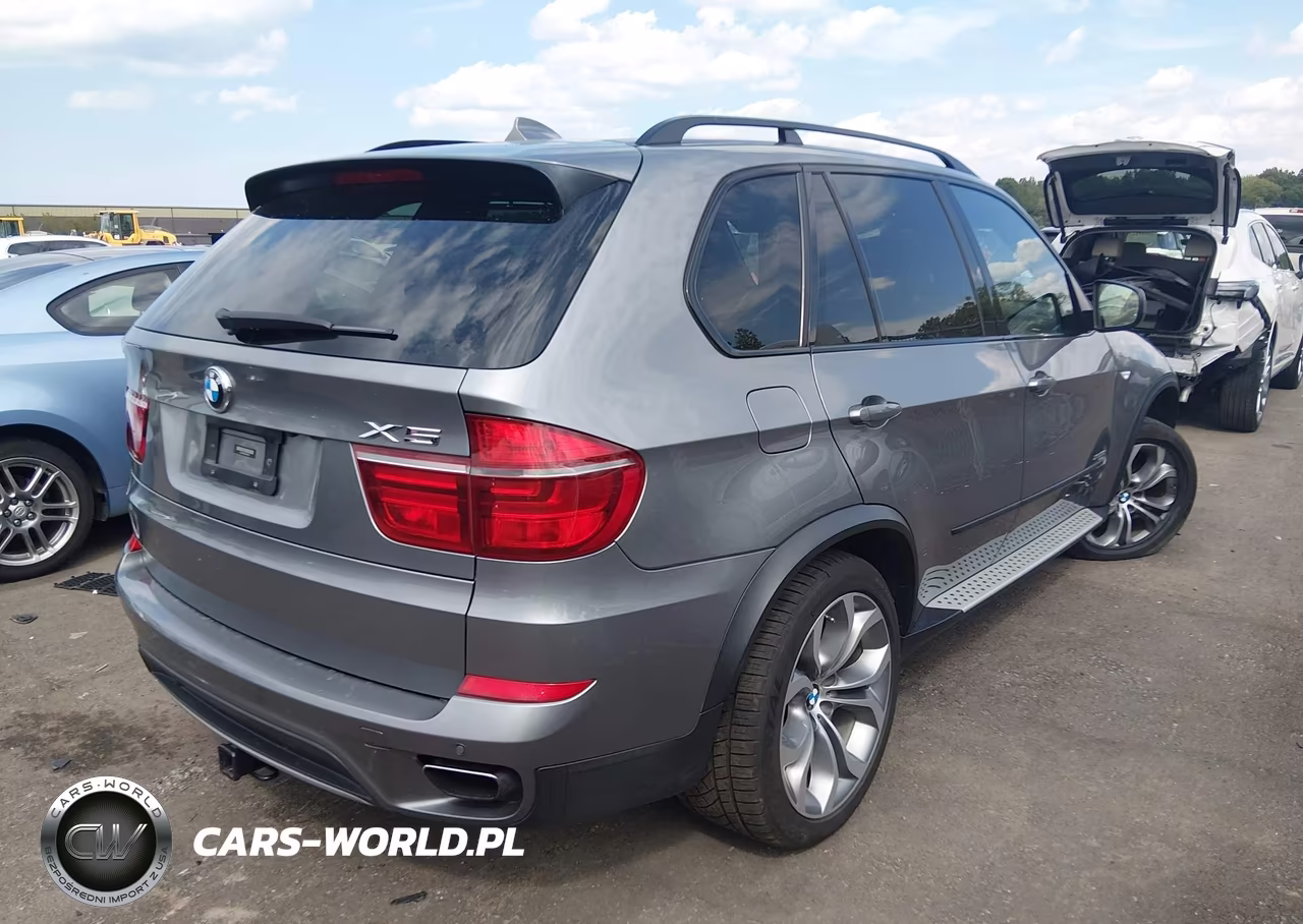 2012 BMW X5 xDrive50I VIN:5UXZV8C58CL425420 - 4