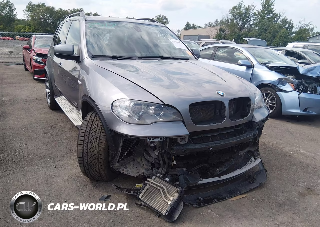2012 BMW X5 xDrive50I VIN:5UXZV8C58CL425420 - 6