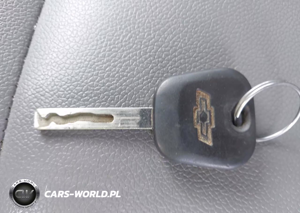 2017 Chevrolet Colorado Wt VIN:1GCHTBEN4H1142609 - 11