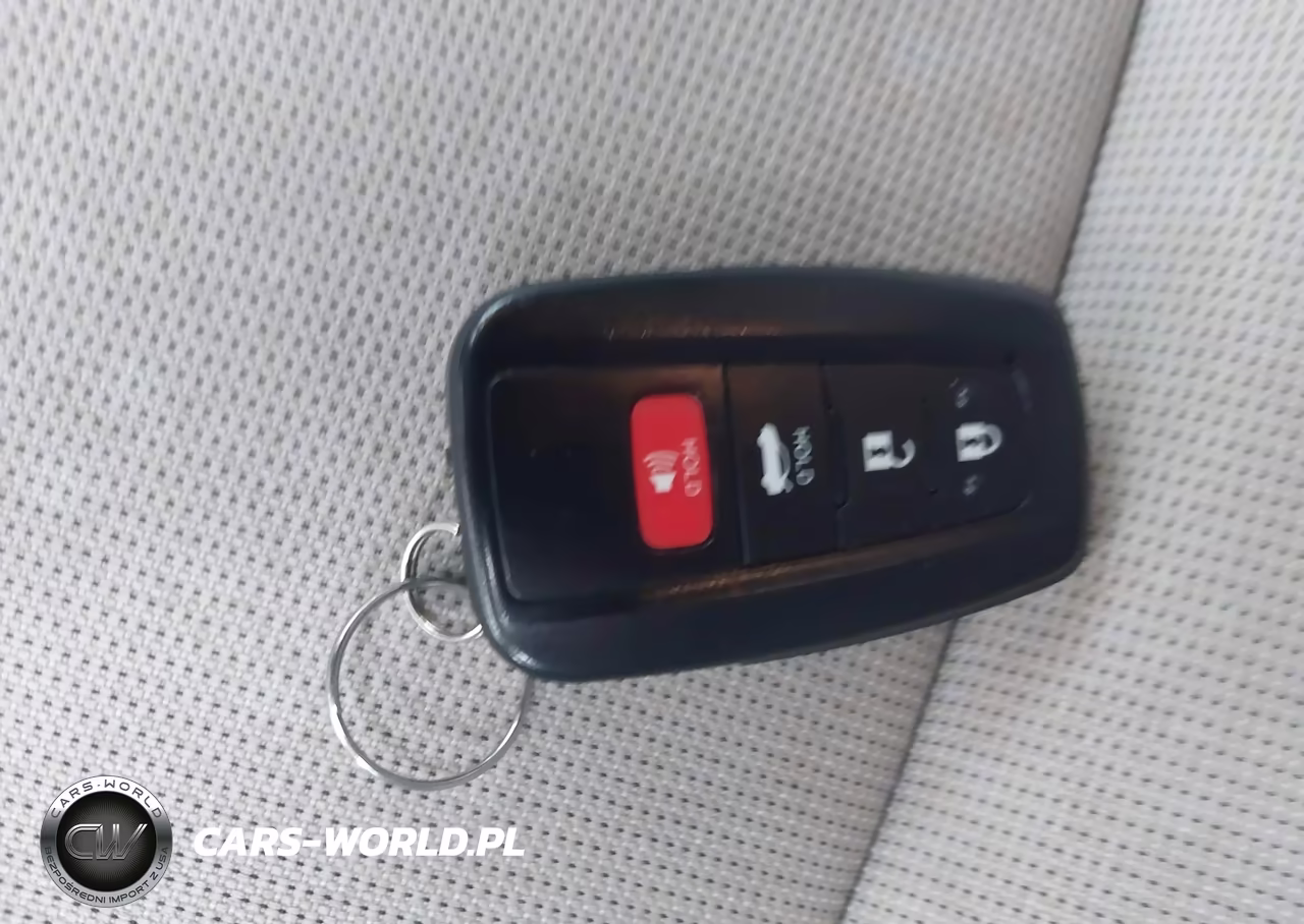 2021 Toyota Corolla Le VIN:5YFVPMAE2MP160248 - 11