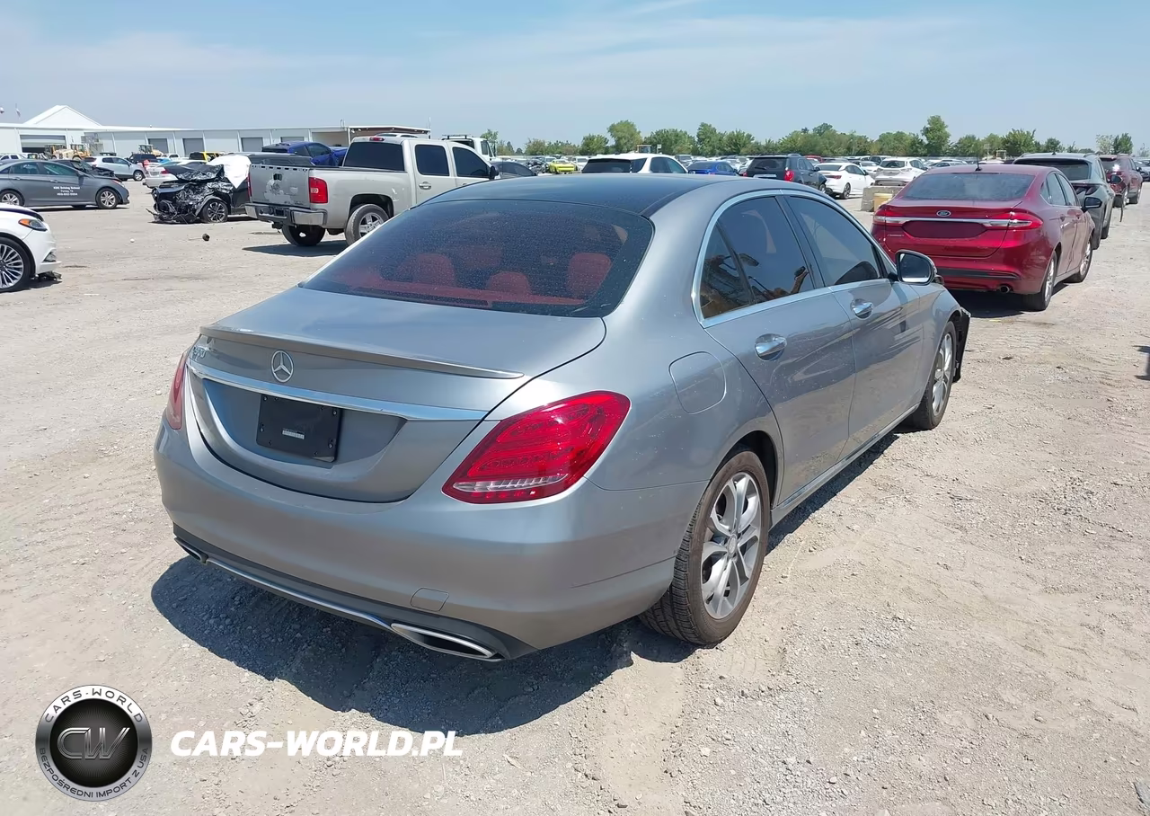 2016 Mercedes-Benz C 300 VIN:55SWF4JB1GU103132 - 4