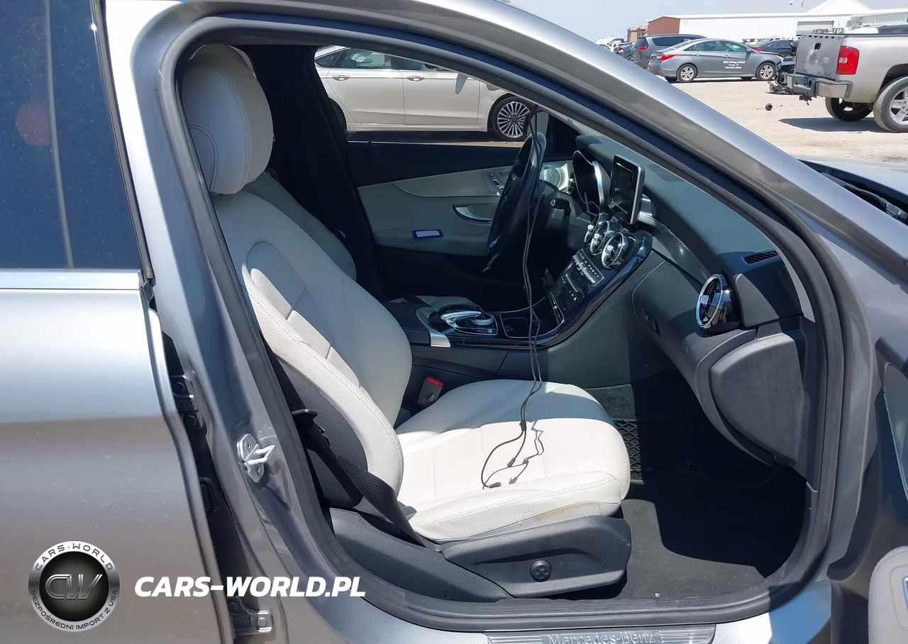 2016 Mercedes-Benz C 300 VIN:55SWF4JB1GU103132 - 5
