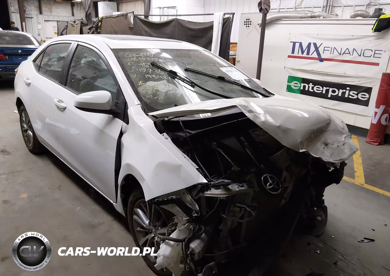 2014 Toyota Corolla Le Plus – zdjęcie 1 z 17