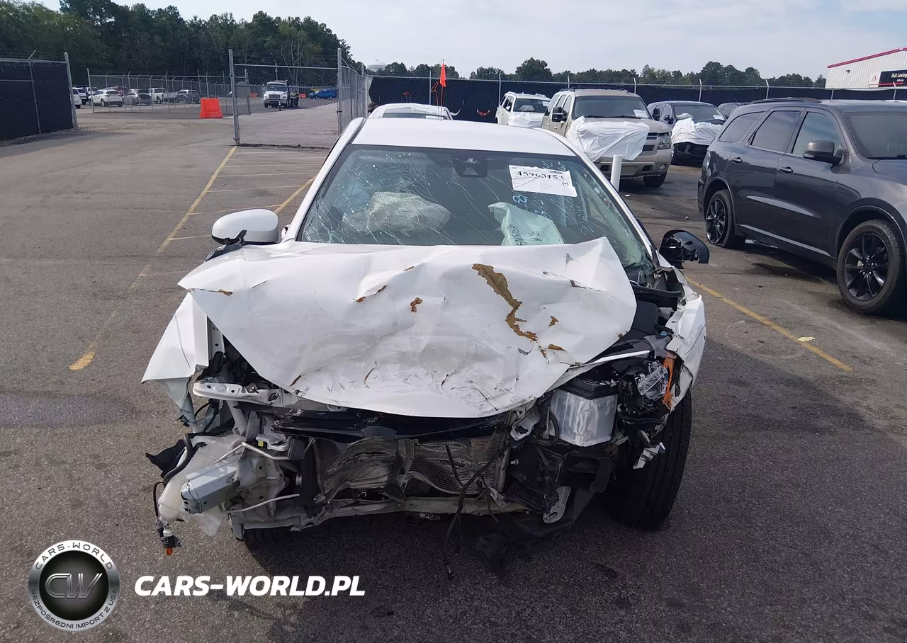 2018 Toyota Corolla L VIN:5YFBURHE0JP791722 - 11