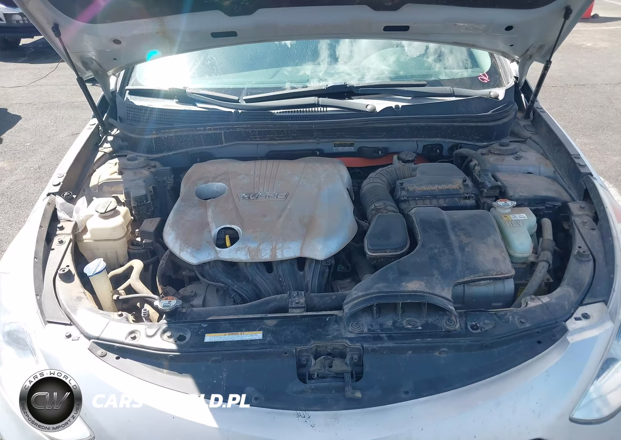 2012 Hyundai Sonata Hybrid VIN:KMHEC4A43CA028326 - 10