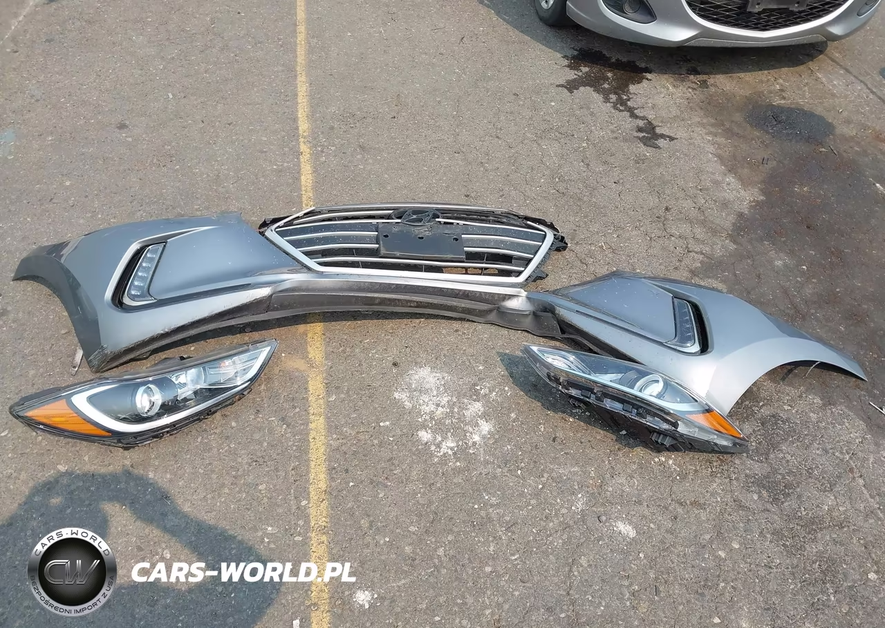 2018 Hyundai Elantra Value Edition VIN:5NPD84LF1JH331966 - 12