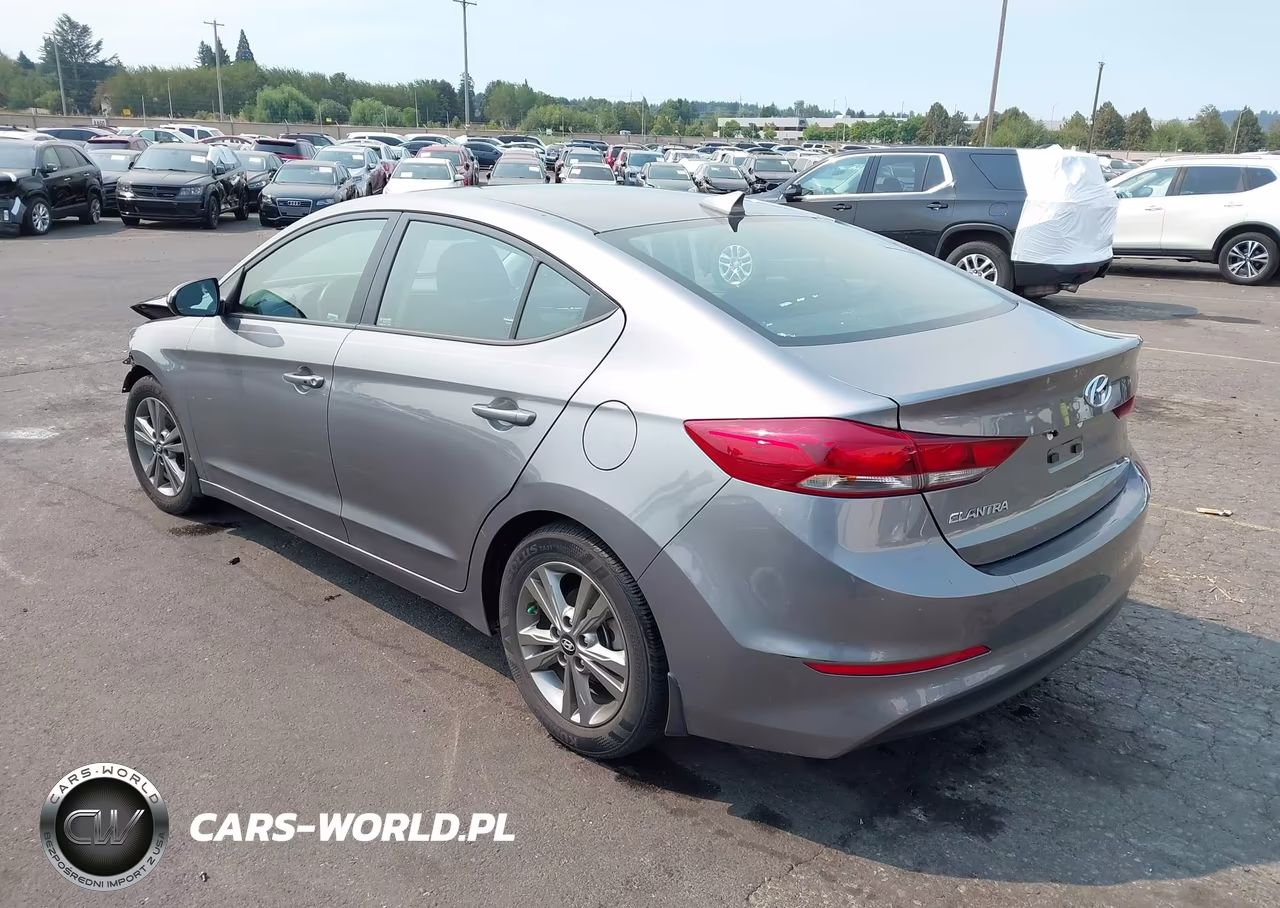 2018 Hyundai Elantra Value Edition VIN:5NPD84LF1JH331966 - 3