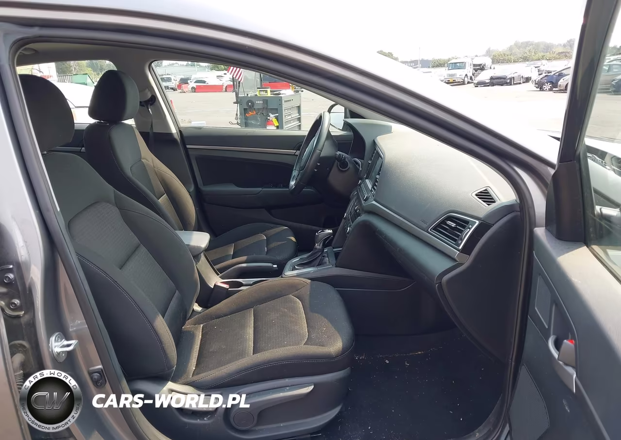 2018 Hyundai Elantra Value Edition VIN:5NPD84LF1JH331966 - 5