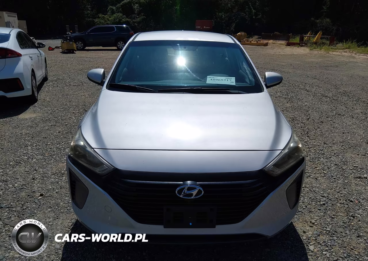 2018 Hyundai Ioniq Hybrid Blue VIN:KMHC65LC9JU075901 - 17