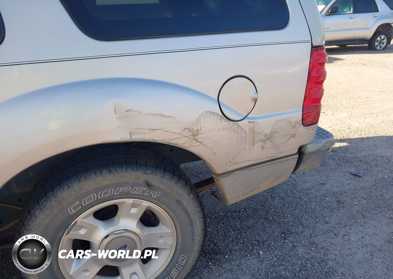 2002 Ford Explorer Sport VIN:1FMCU60E12UD14358 - 6
