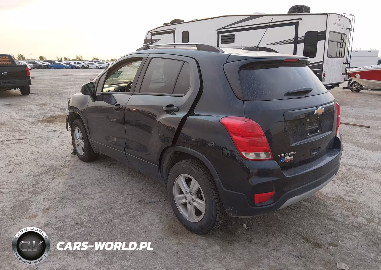 2021 Chevrolet Trax Awd Lt VIN:KL7CJPSB2MB358970 - 3