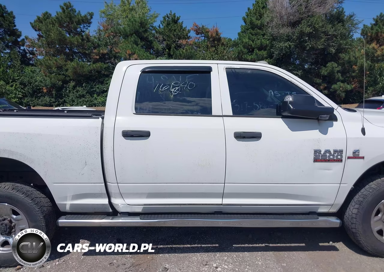 2018 Ram 2500 Tradesman 4X4 6'4 Box VIN:3C6UR5CL8JG161940 - 13