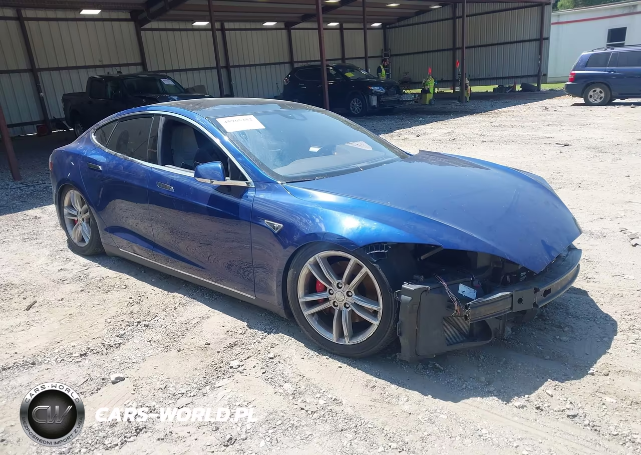 2015 Tesla Model S 85D-P85D