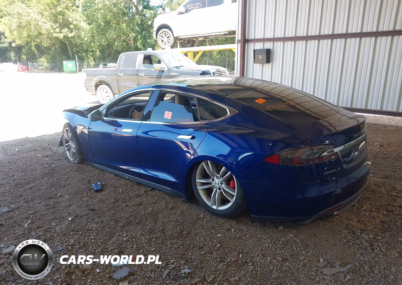 2015 Tesla Model S 85D-P85D VIN:5YJSA1E44FF114648 - 3
