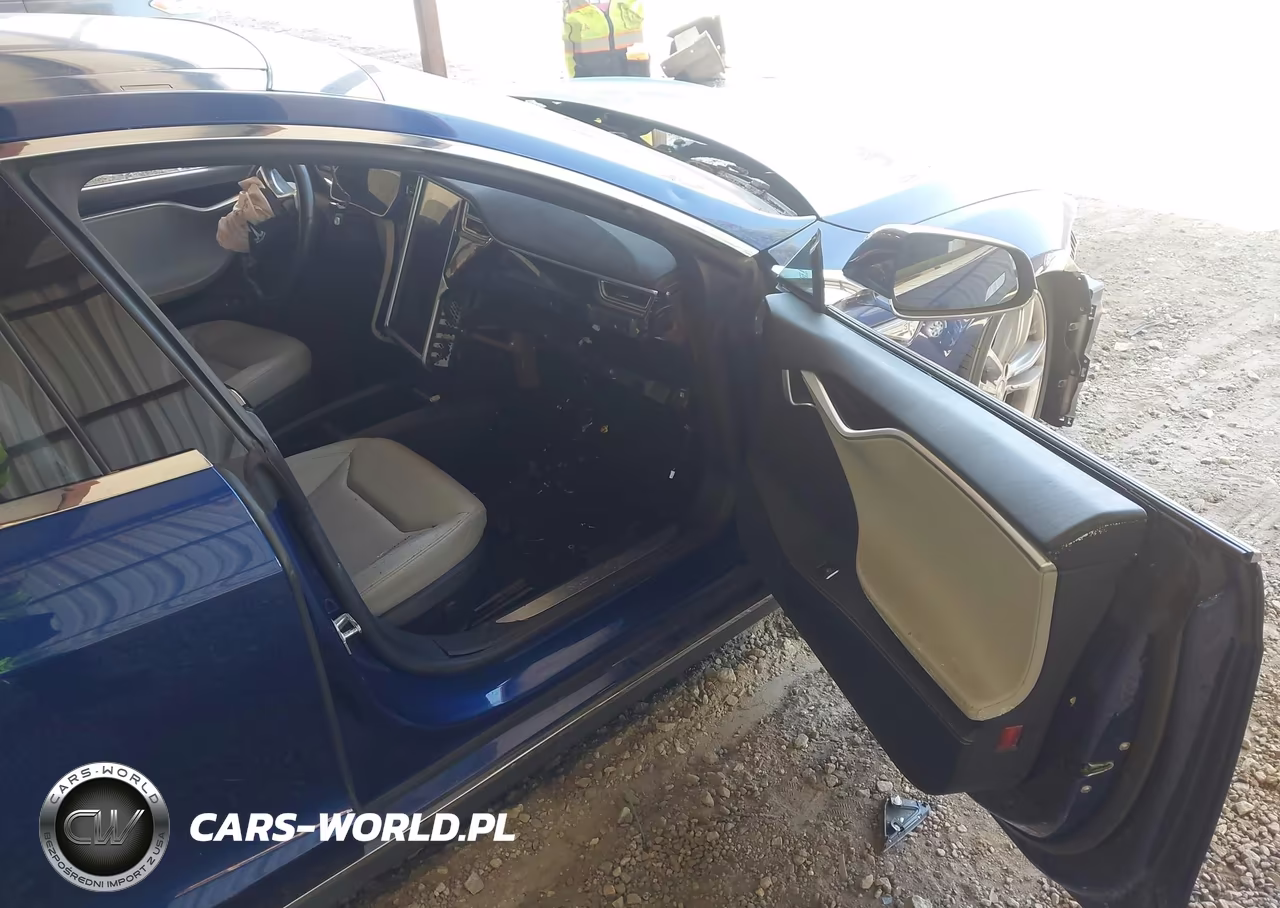 2015 Tesla Model S 85D-P85D VIN:5YJSA1E44FF114648 - 5
