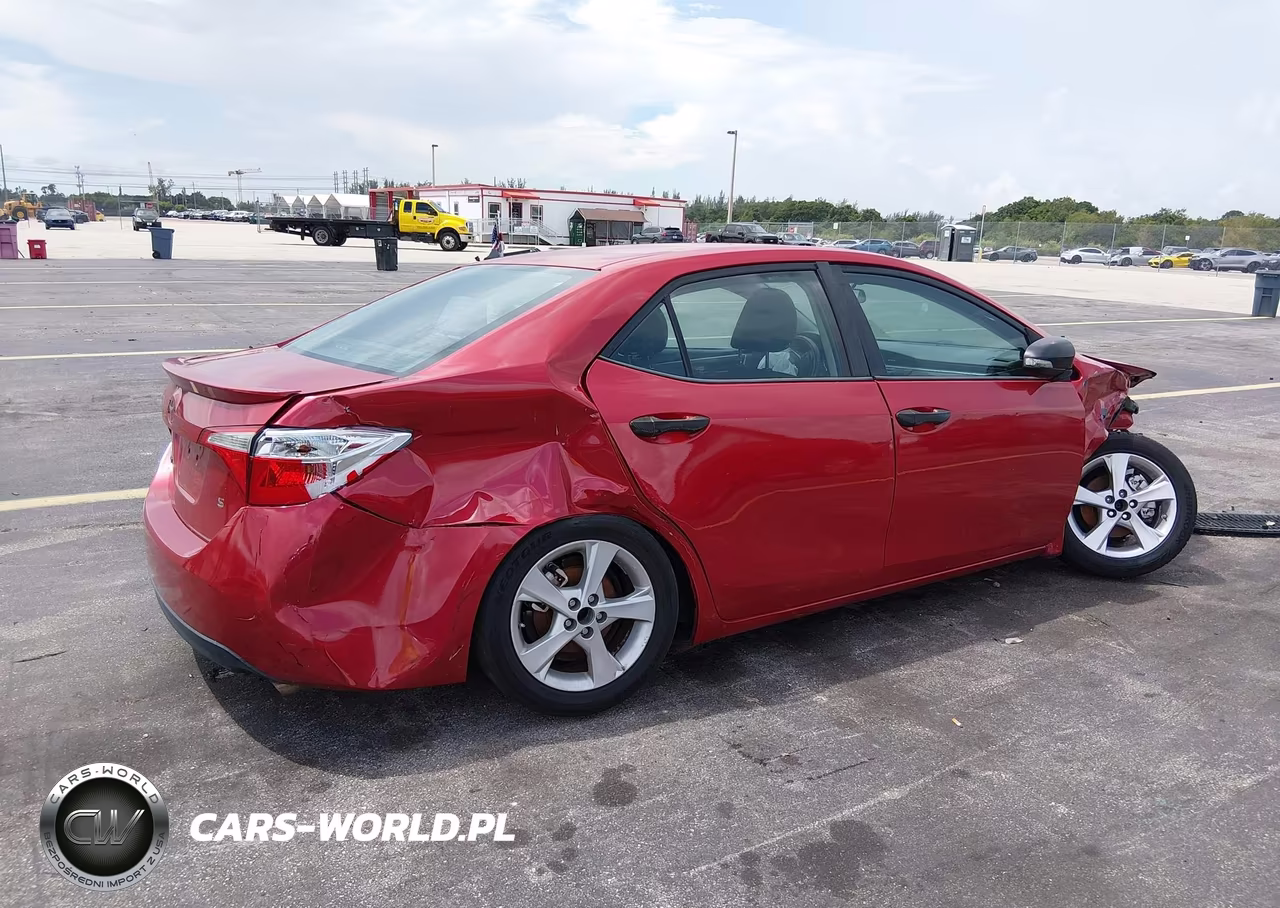2015 Toyota Corolla S Plus VIN:2T1BURHE0FC458489 - 4