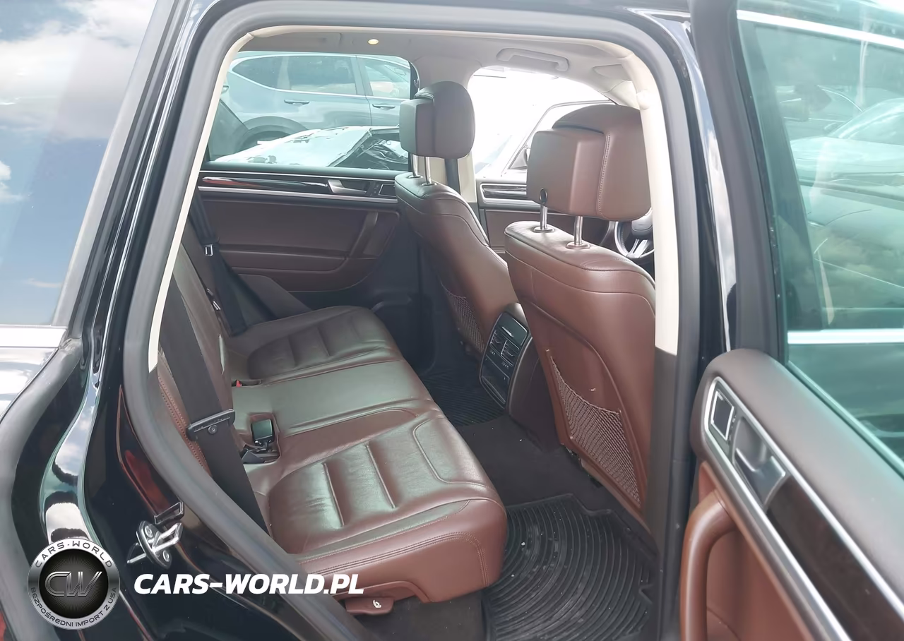 2014 Volkswagen Touareg Tdi Executive VIN:WVGEP9BP2ED003722 - 8