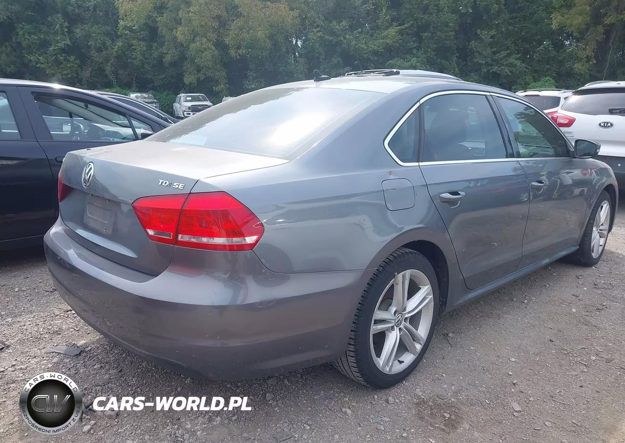 2014 Volkswagen Passat 2.0L Tdi Se VIN:1VWBN7A33EC081137 - 4