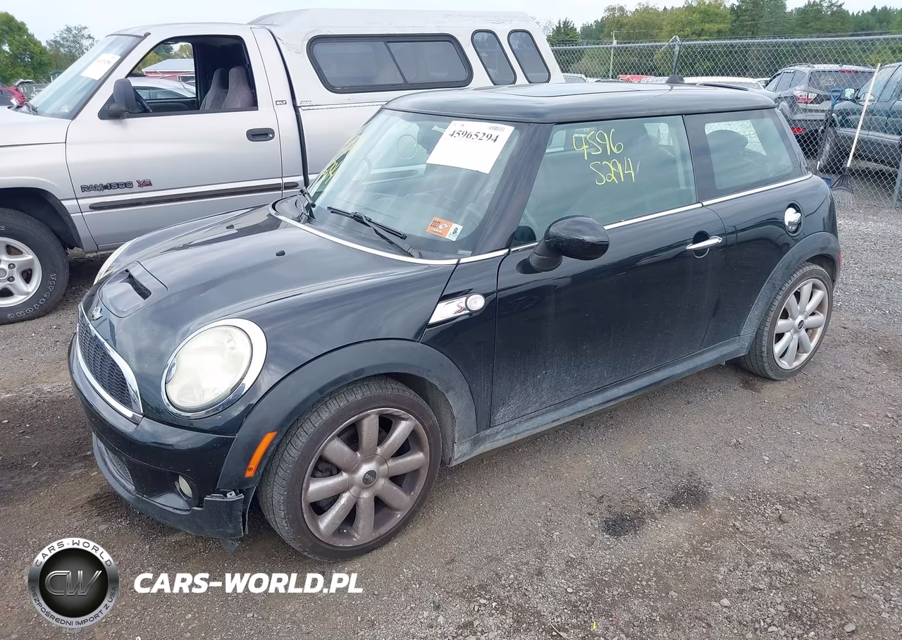 2009 Mini Cooper S VIN:WMWMF73539TT98409 - 2