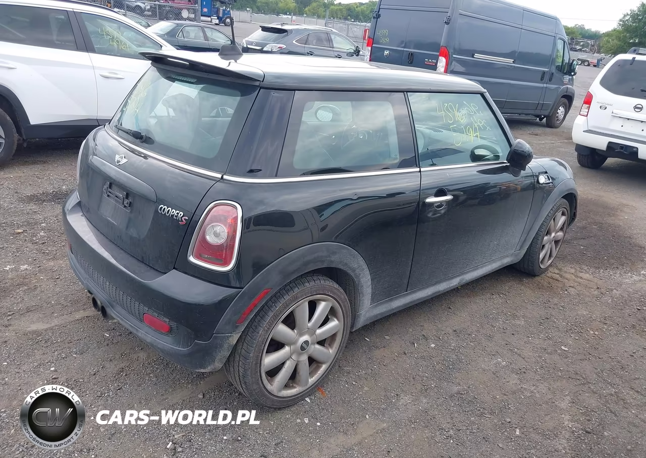 2009 Mini Cooper S VIN:WMWMF73539TT98409 - 4