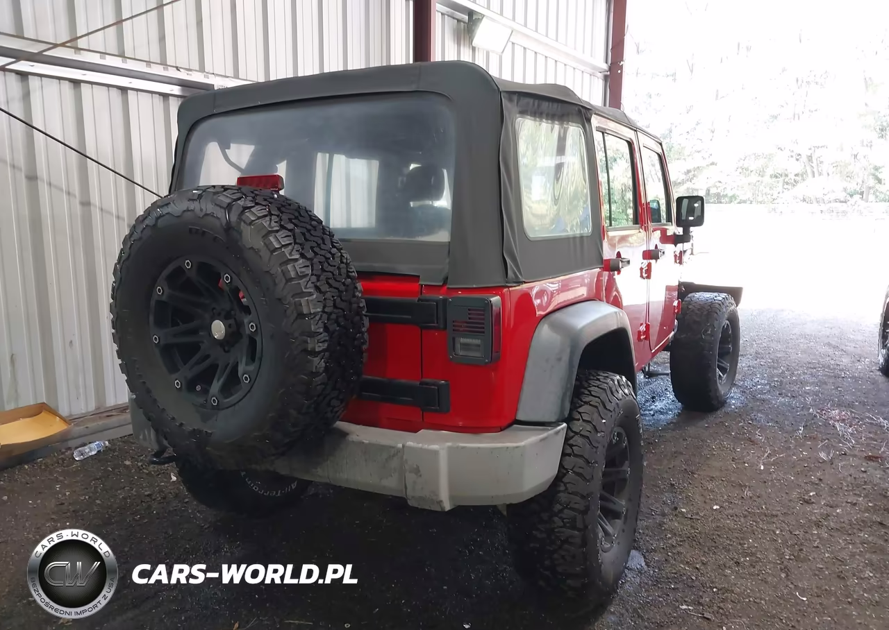 2017 Jeep Wrangler Unlimited Sport VIN:1C4BJWDG3HL745559 - 4