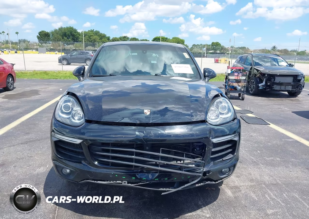 2016 Porsche Cayenne S VIN:WP1AB2A24GLA94224 - 12
