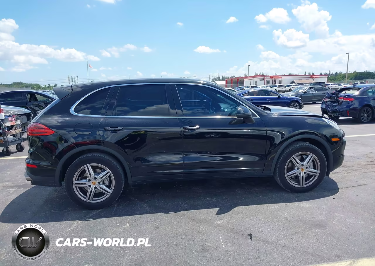 2016 Porsche Cayenne S VIN:WP1AB2A24GLA94224 - 13