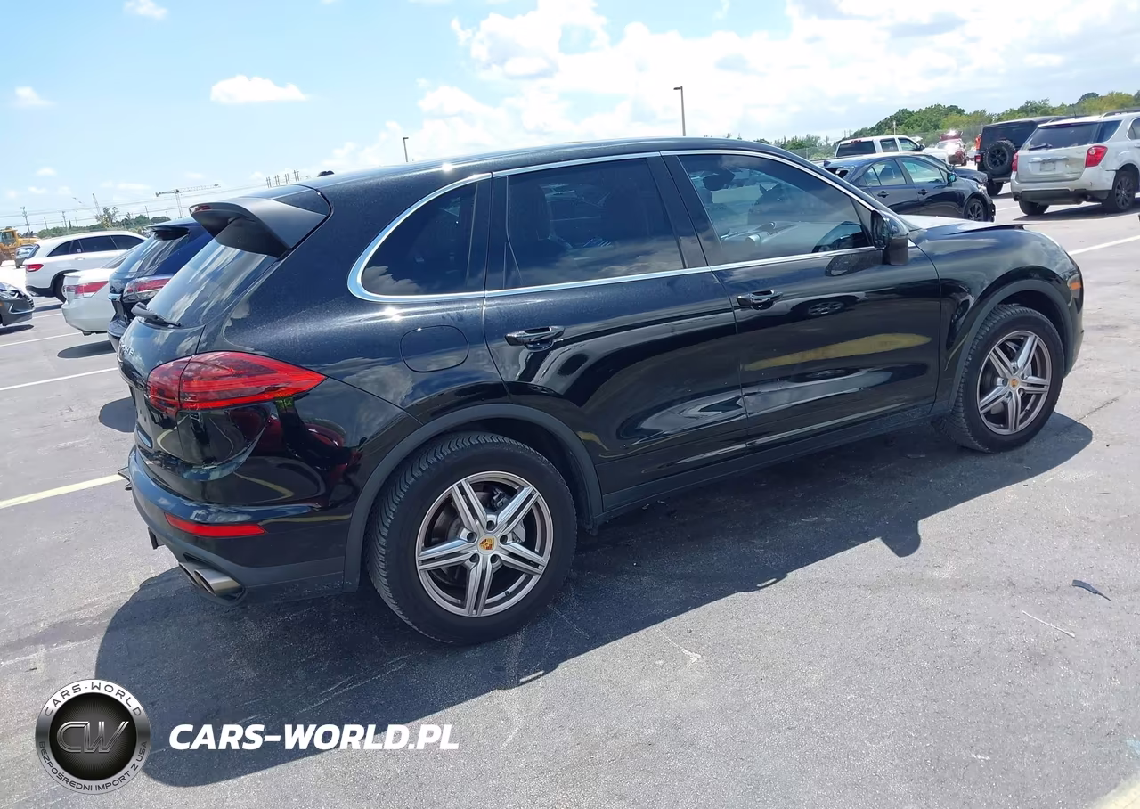 2016 Porsche Cayenne S VIN:WP1AB2A24GLA94224 - 4