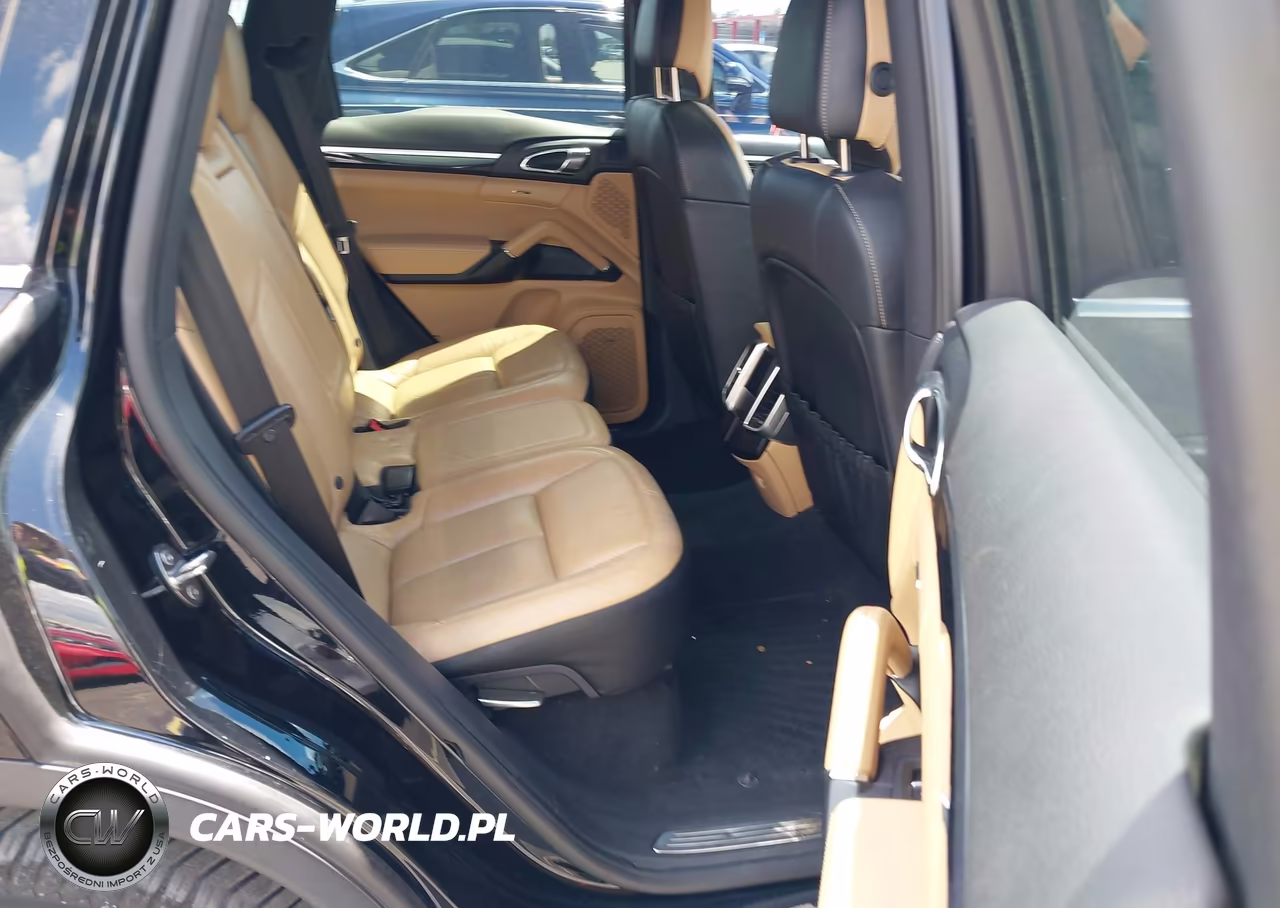 2016 Porsche Cayenne S VIN:WP1AB2A24GLA94224 - 8