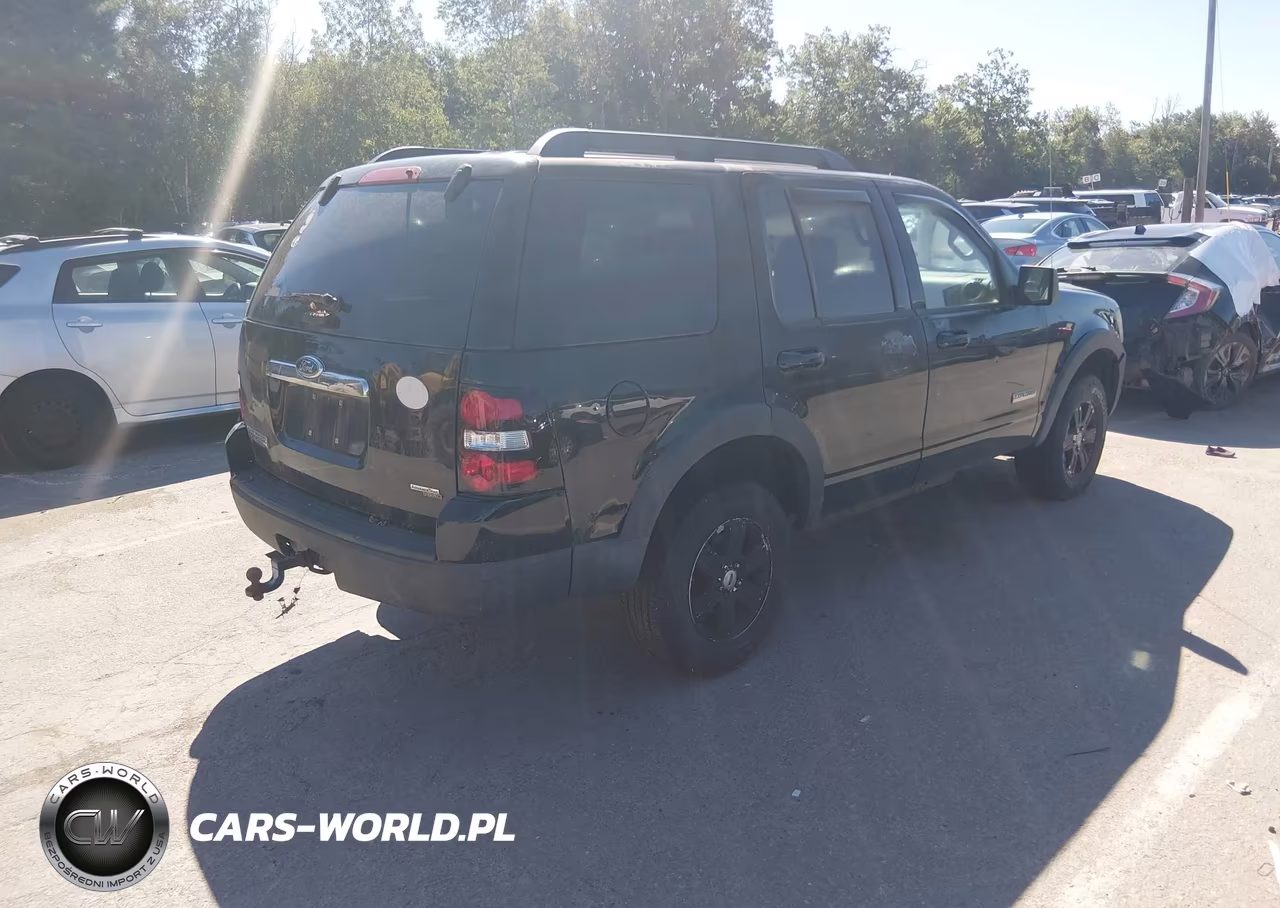 2007 Ford Explorer Xlt VIN:1FMEU73E77UA57661 - 4