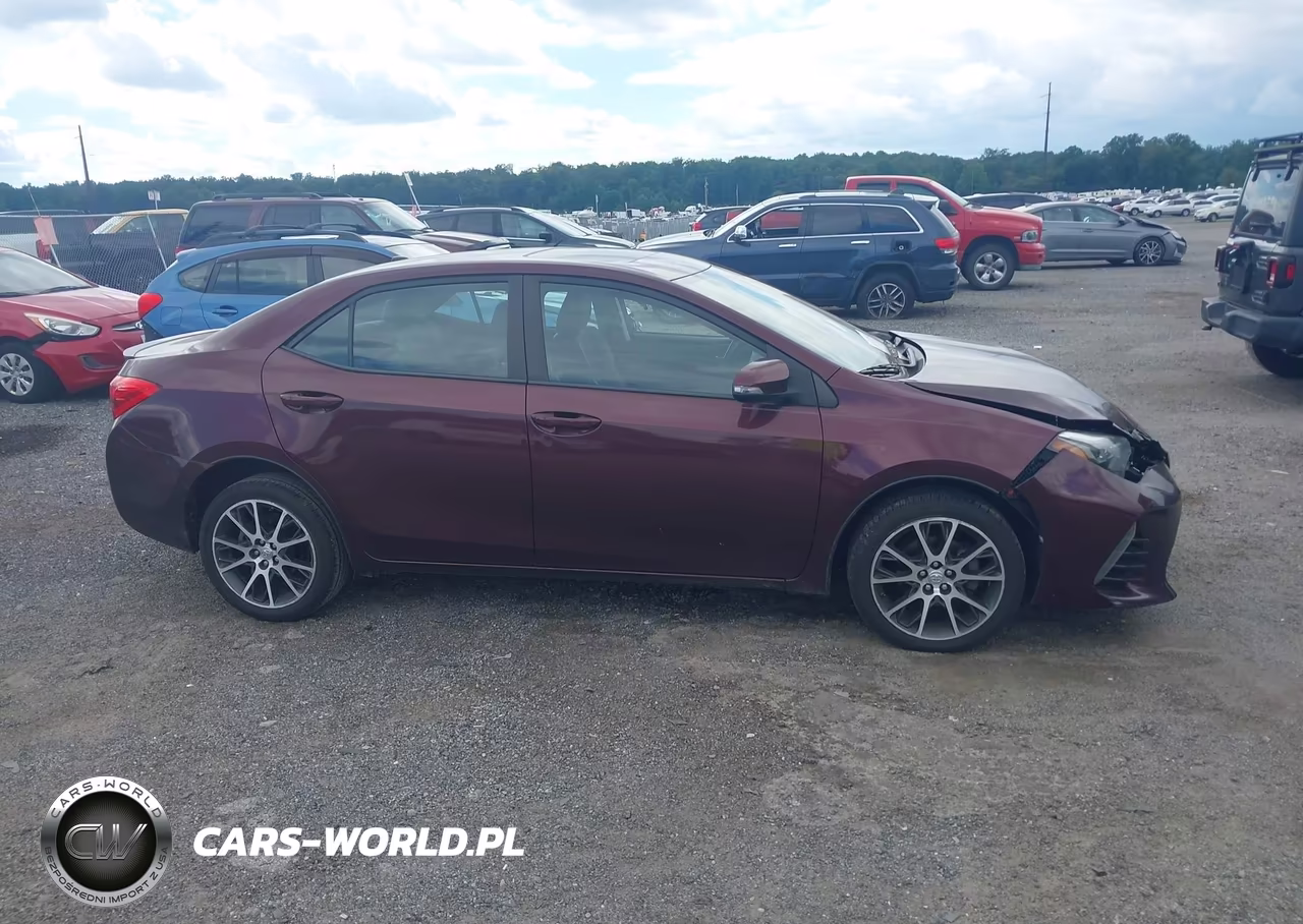 2017 Toyota Corolla Se Special Edition VIN:5YFBURHEXHP573555 - 13