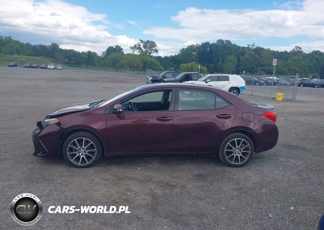 2017 Toyota Corolla Se Special Edition VIN:5YFBURHEXHP573555 - 14