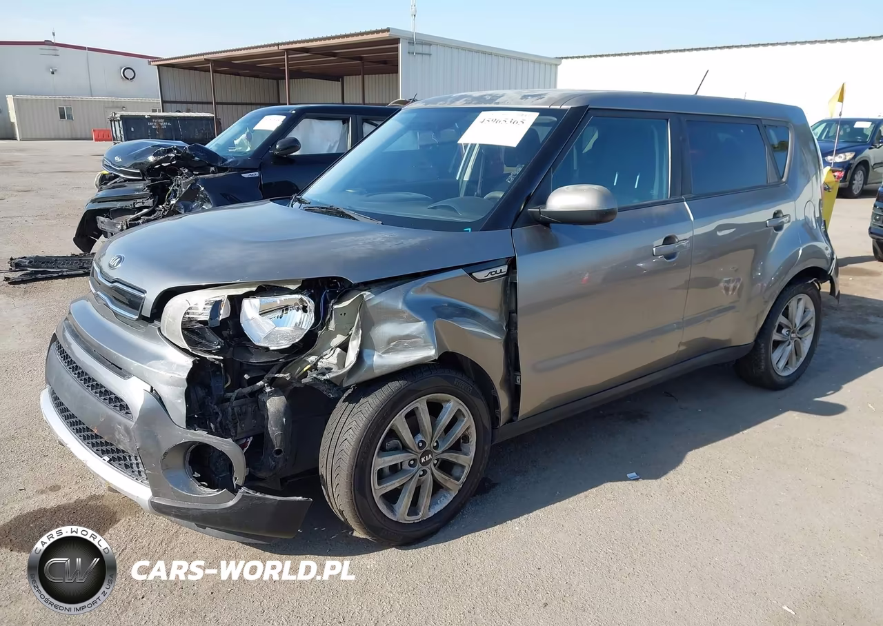 2018 Kia Soul + VIN:KNDJP3A50J7579558 - 2