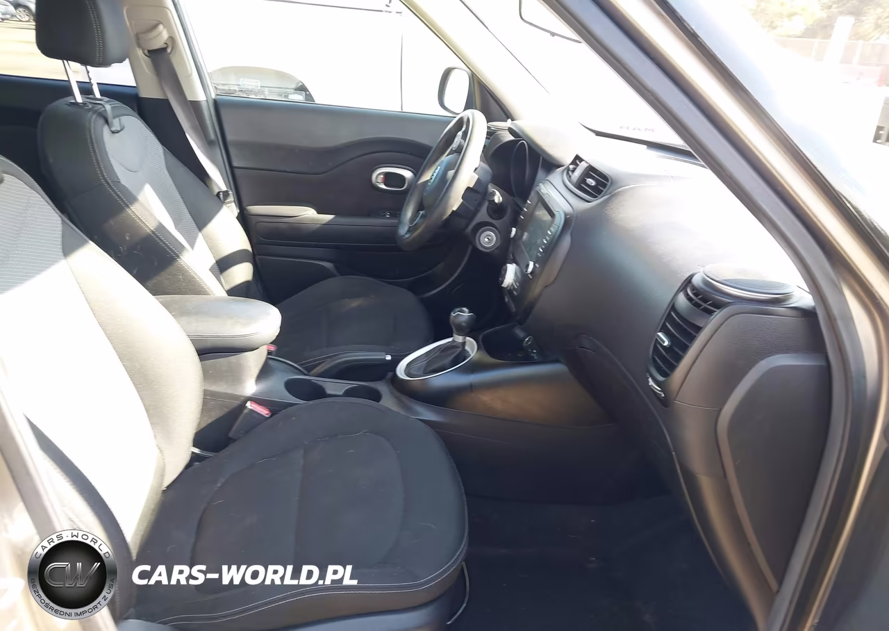 2018 Kia Soul + VIN:KNDJP3A50J7579558 - 5