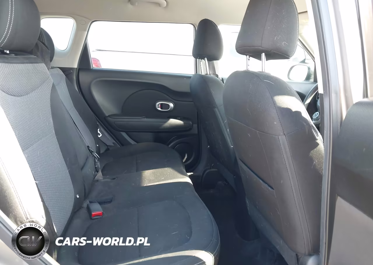 2018 Kia Soul + VIN:KNDJP3A50J7579558 - 8