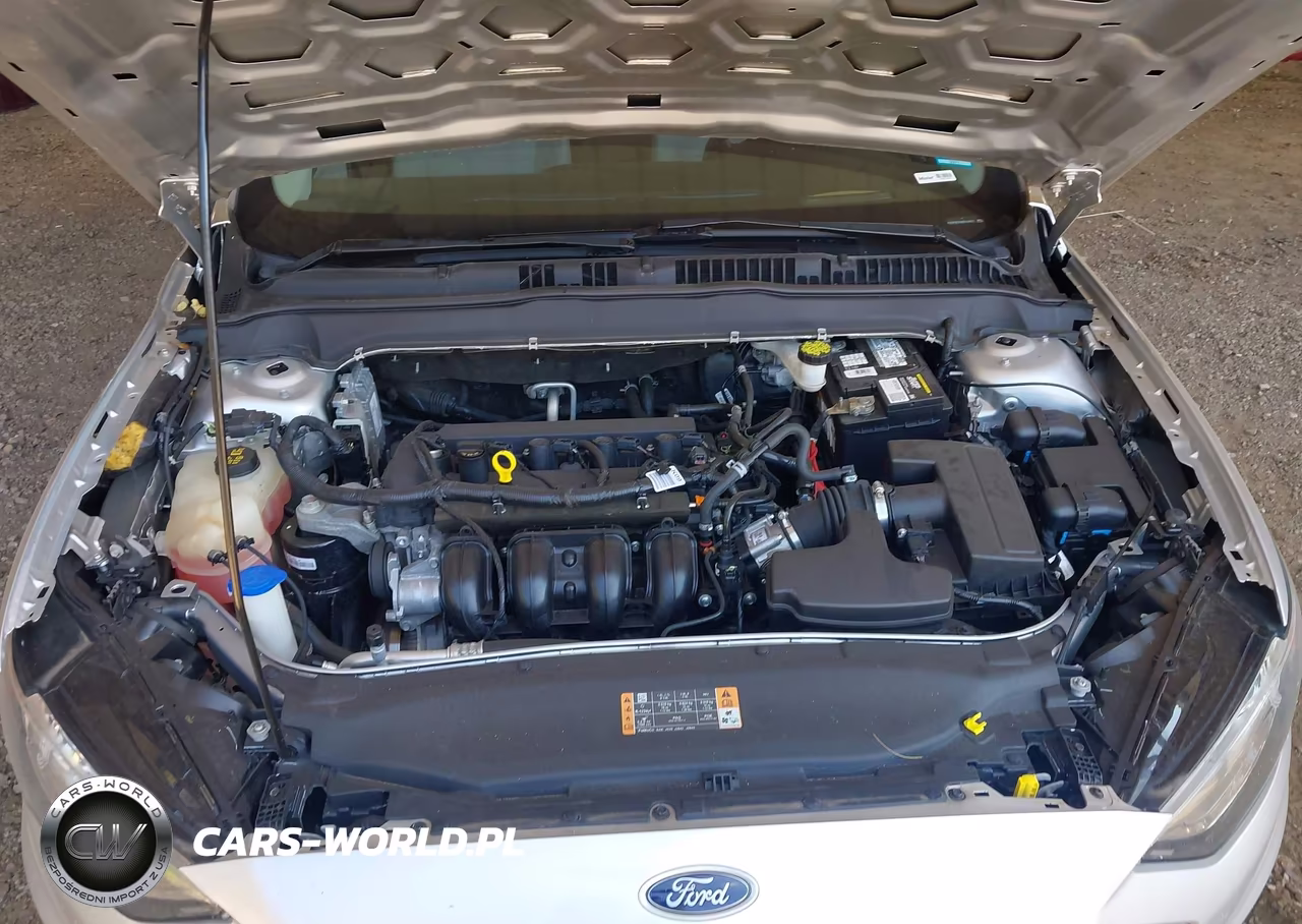 2019 Ford Fusion S VIN:3FA6P0G76KR101917 - 10