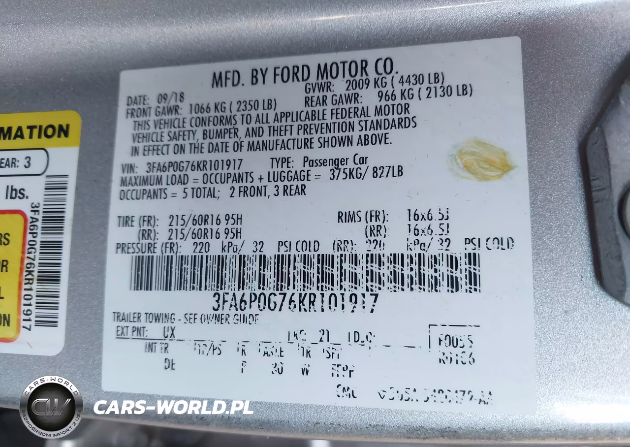 2019 Ford Fusion S VIN:3FA6P0G76KR101917 - 9
