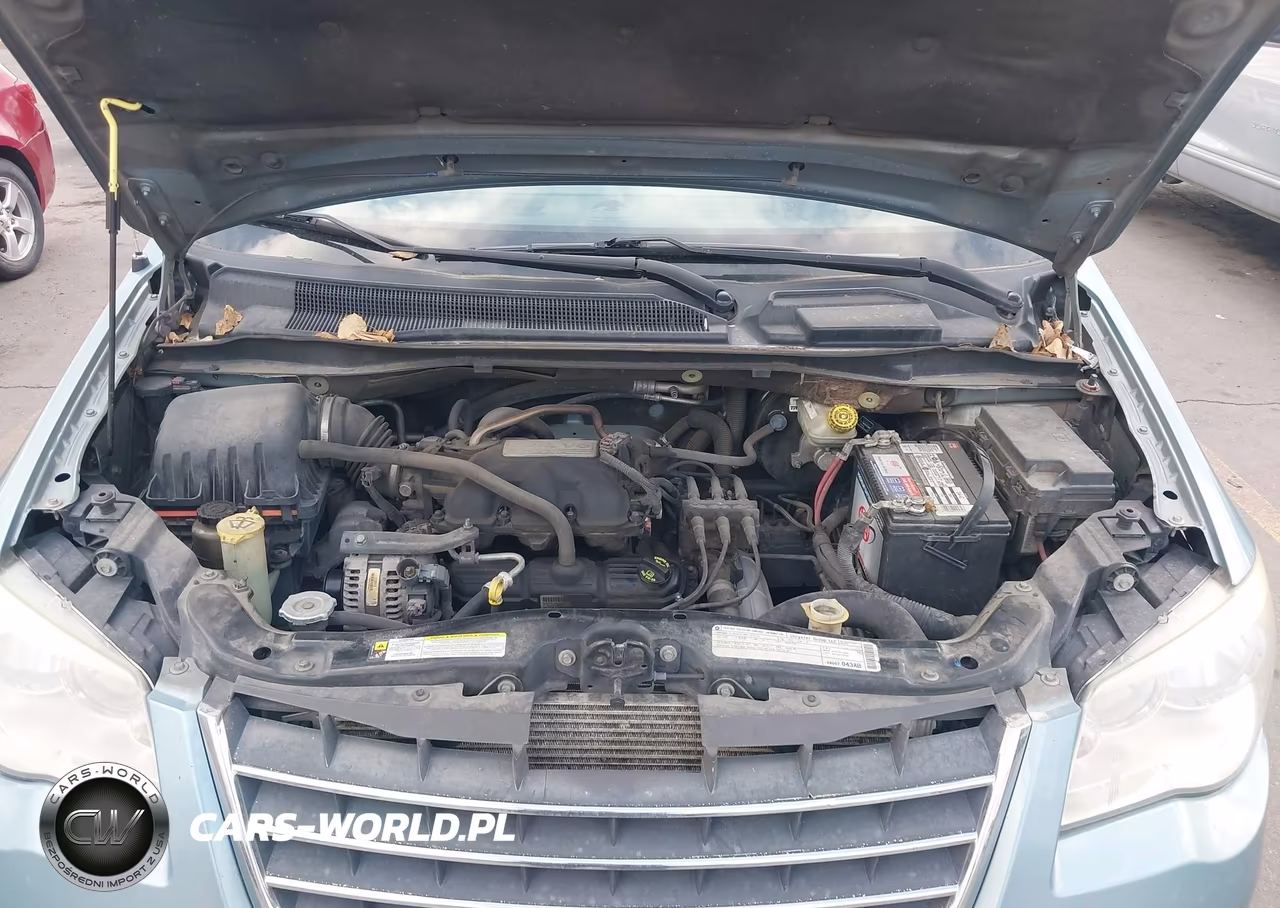 2010 Chrysler Town & Country Touring VIN:2A4RR5D14AR187970 - 10