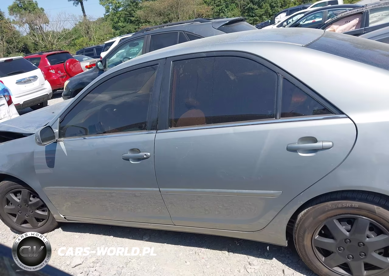 2005 Toyota Camry Le VIN:4T1BE32K15U523033 - 14
