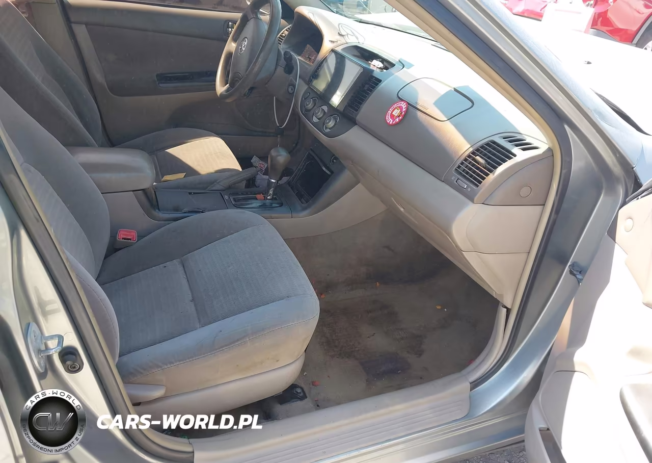 2005 Toyota Camry Le VIN:4T1BE32K15U523033 - 5