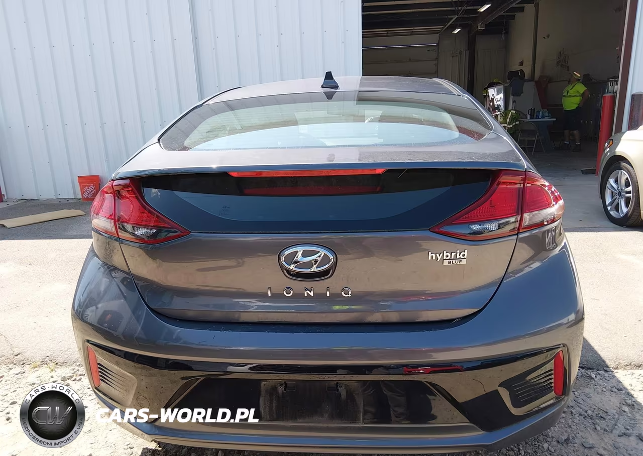 2018 Hyundai Ioniq Hybrid Blue VIN:KMHC65LC4JU099653 - 16