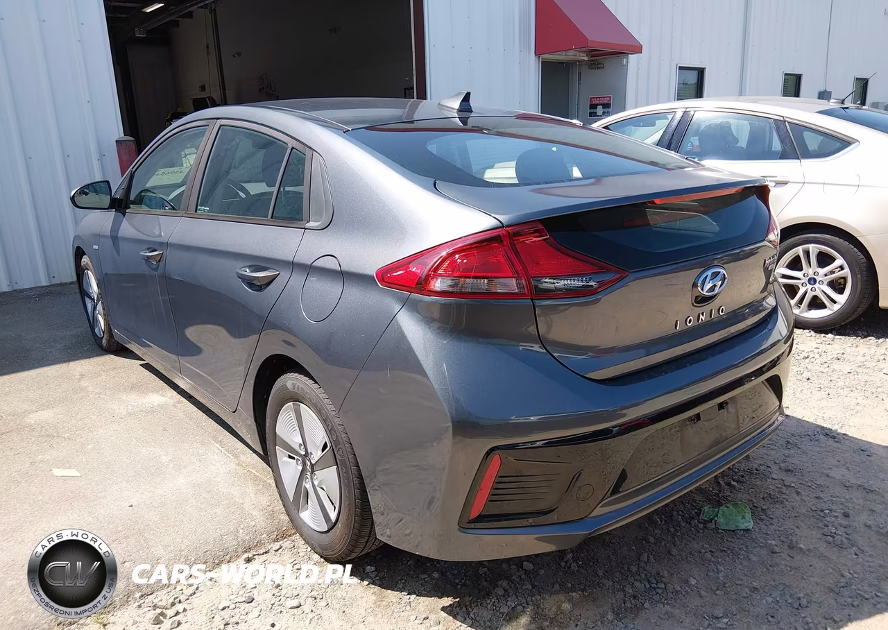 2018 Hyundai Ioniq Hybrid Blue VIN:KMHC65LC4JU099653 - 3