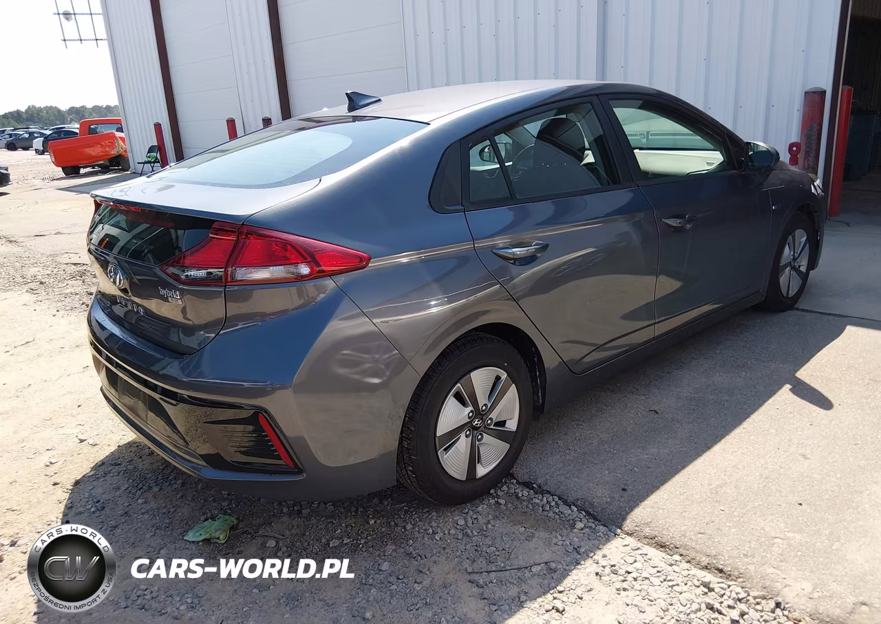 2018 Hyundai Ioniq Hybrid Blue VIN:KMHC65LC4JU099653 - 4