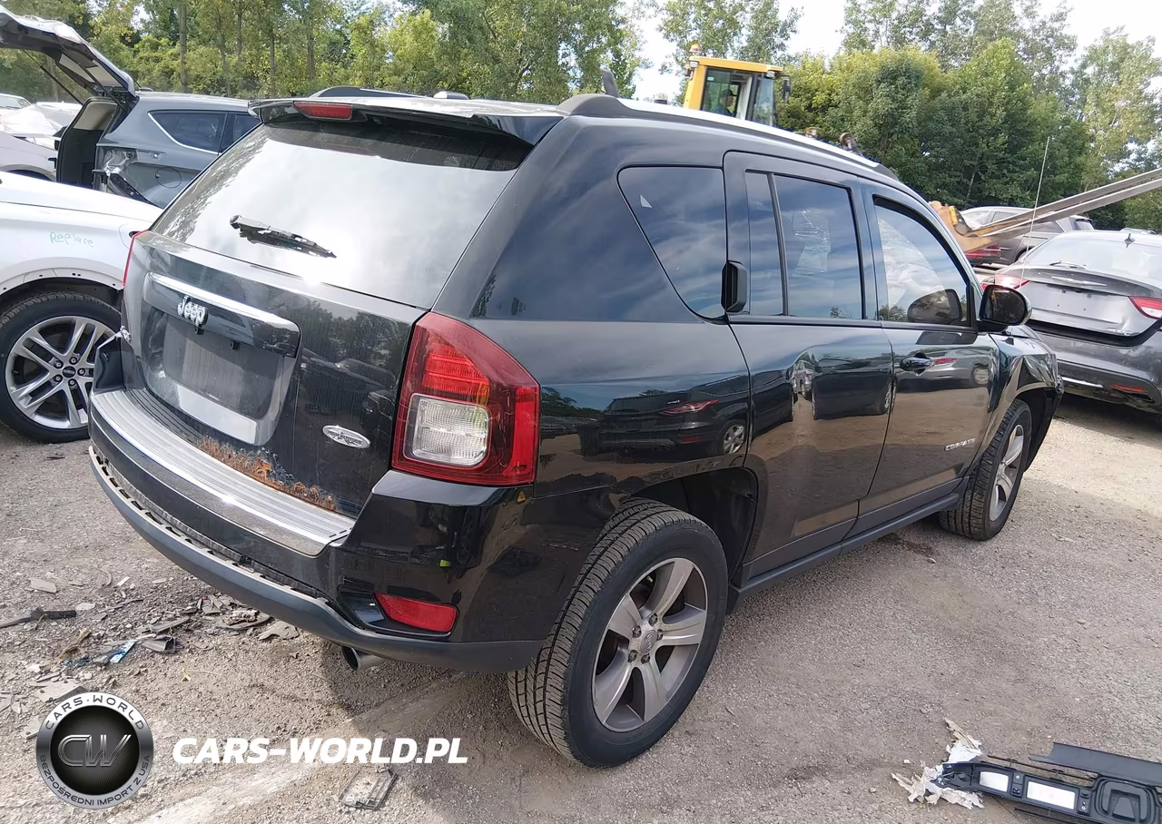 2017 Jeep Compass High Altitude VIN:1C4NJDEB4HD112440 - 4