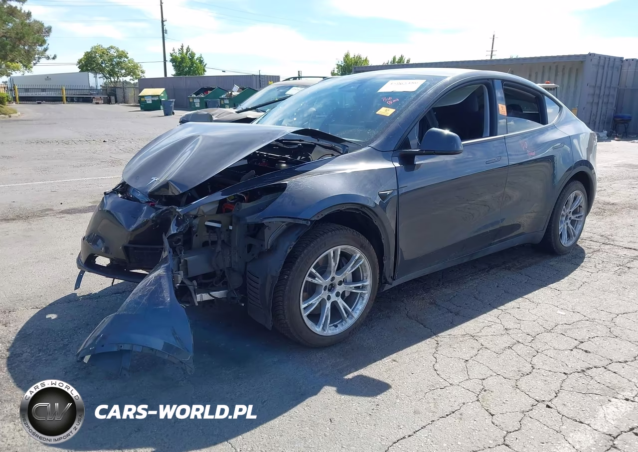 2024 Tesla Model Y Long Range Dual Motor All-Wheel Drive VIN:7SAYGDEE1RF064561 - 2