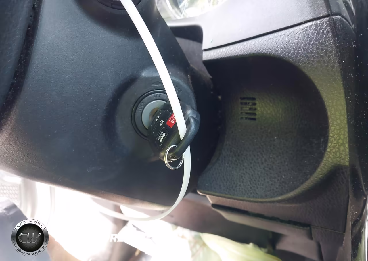 2018 Toyota Corolla Le VIN:5YFBURHEXJP829621 - 11