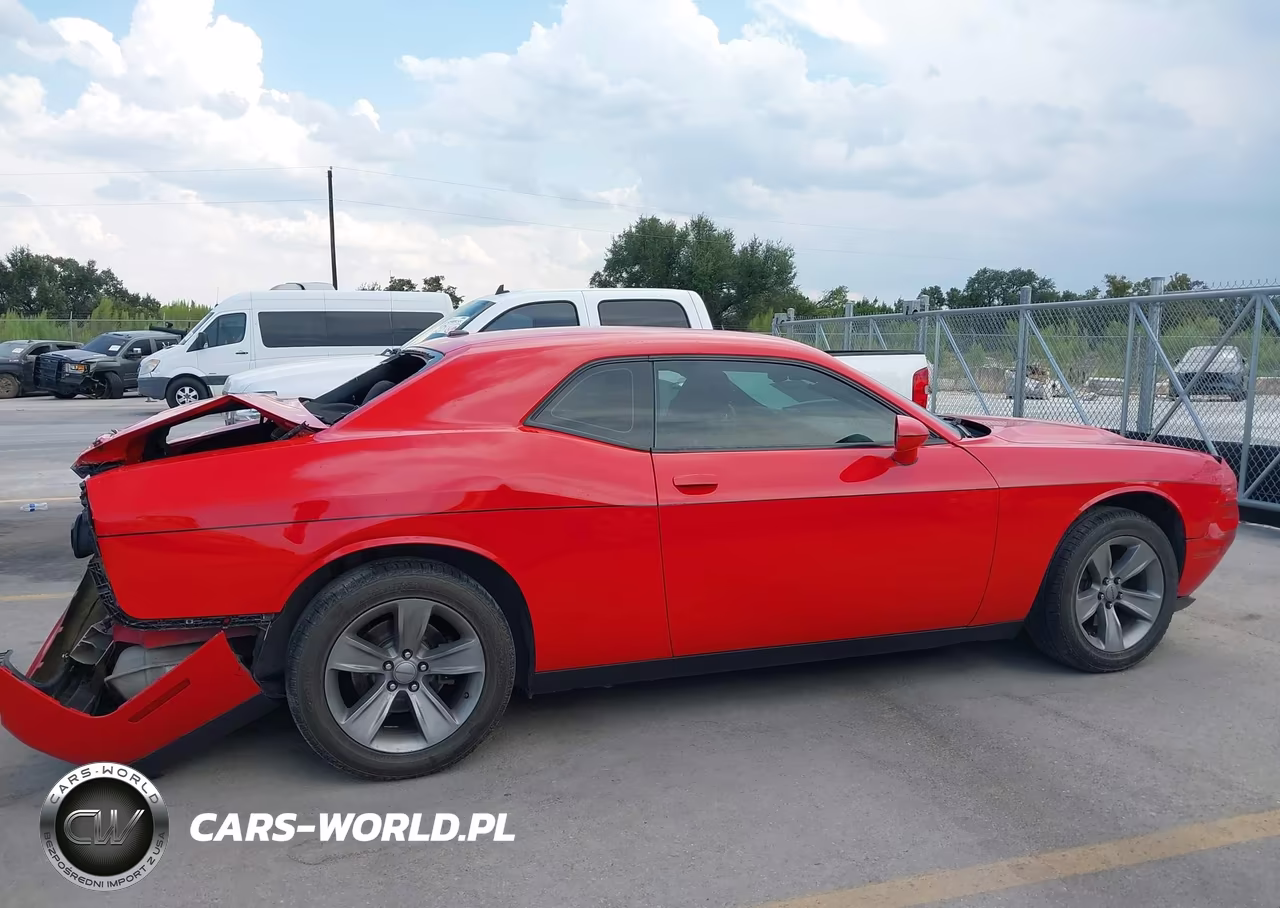 2019 Dodge Challenger Sxt VIN:2C3CDZAG4KH723290 - 14