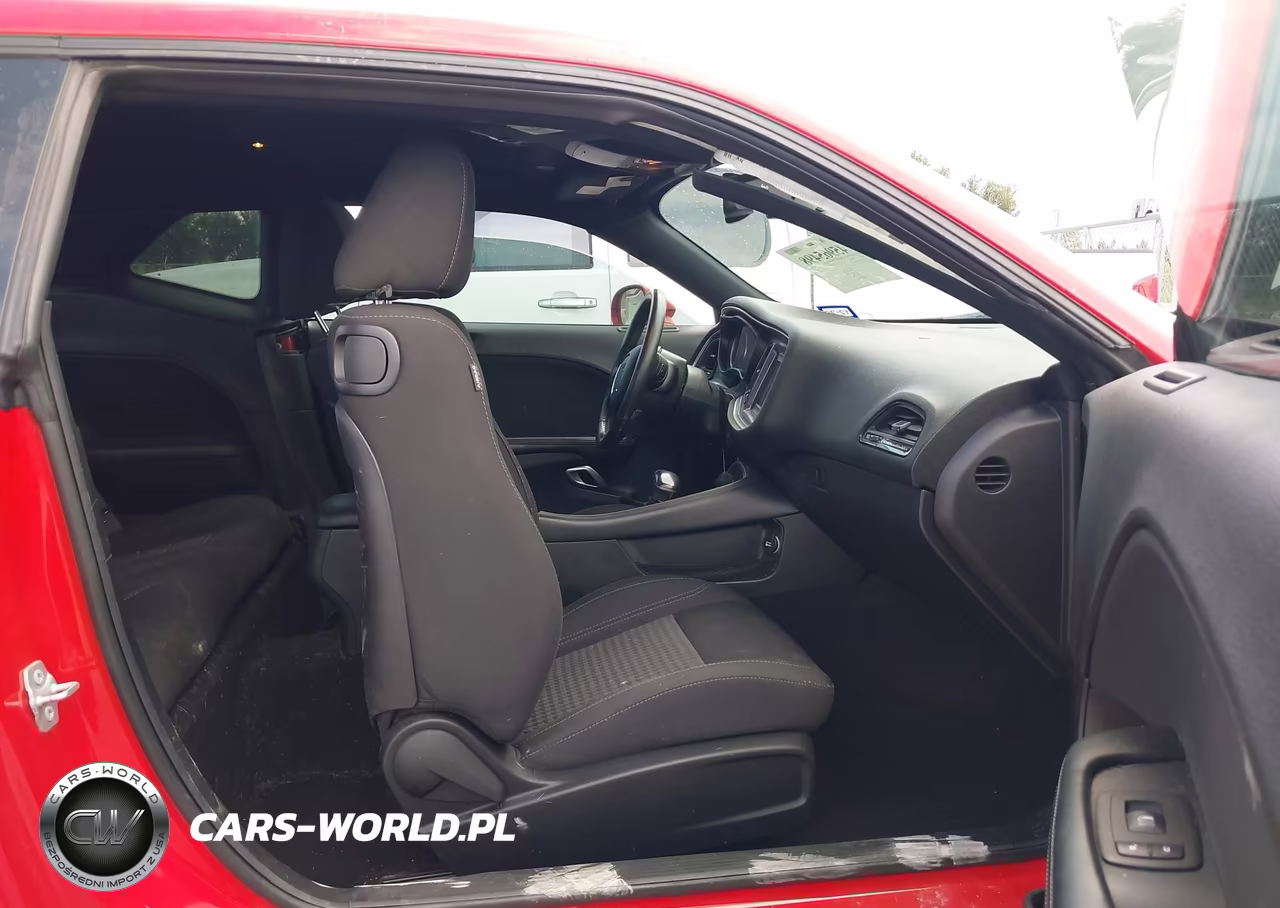 2019 Dodge Challenger Sxt VIN:2C3CDZAG4KH723290 - 5