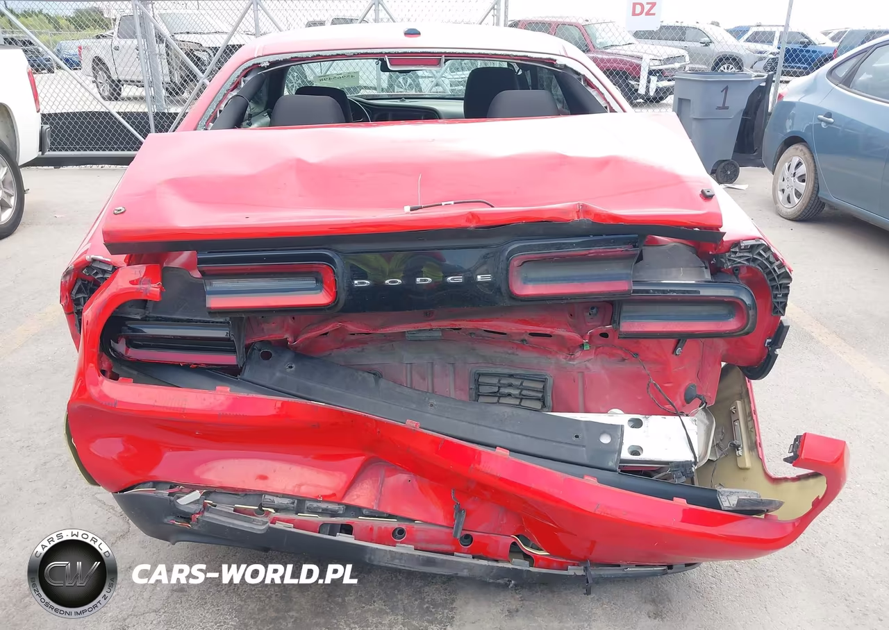2019 Dodge Challenger Sxt VIN:2C3CDZAG4KH723290 - 6