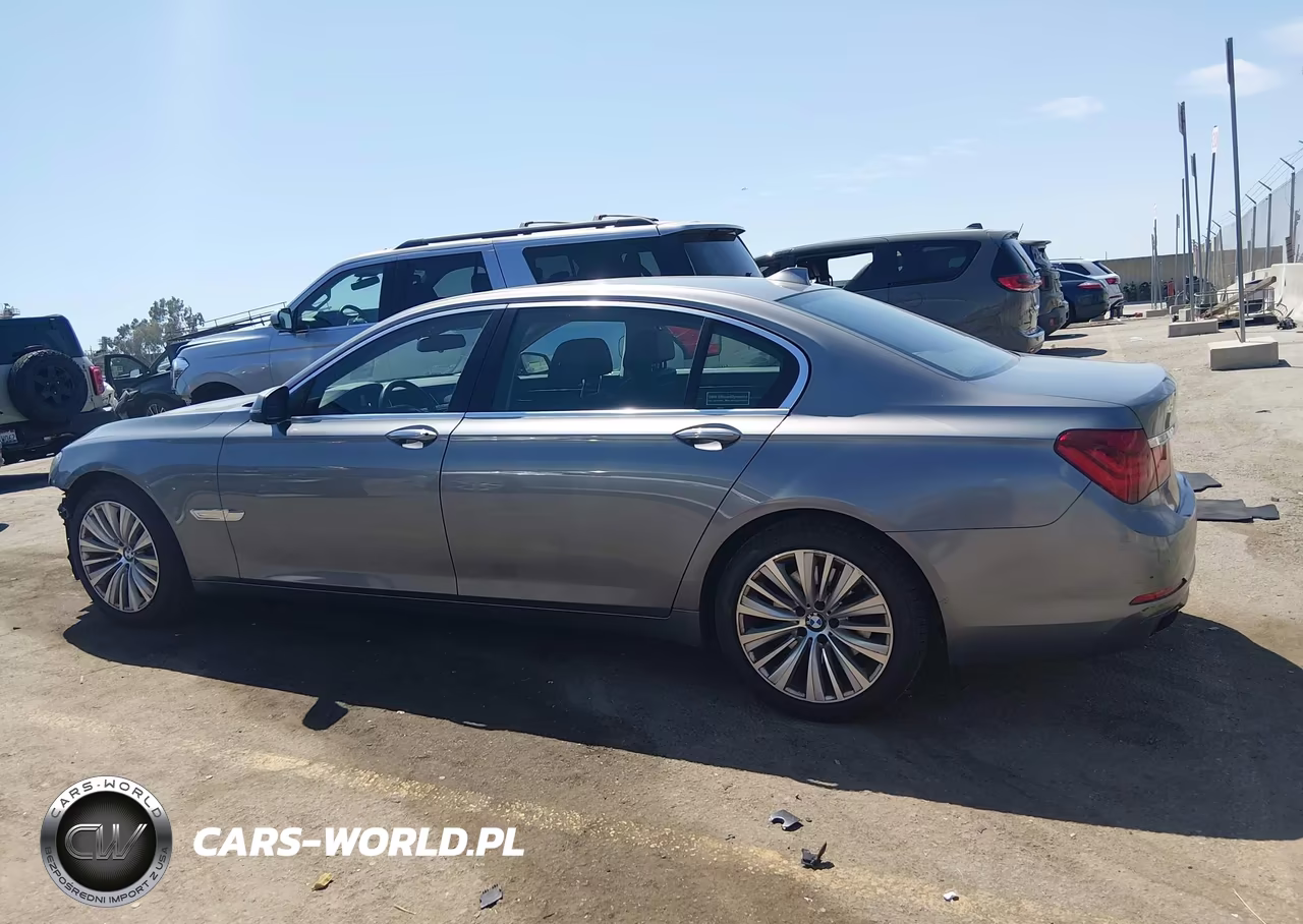 2015 BMW 740Li VIN:WBAYE4C51FD946903 - 15